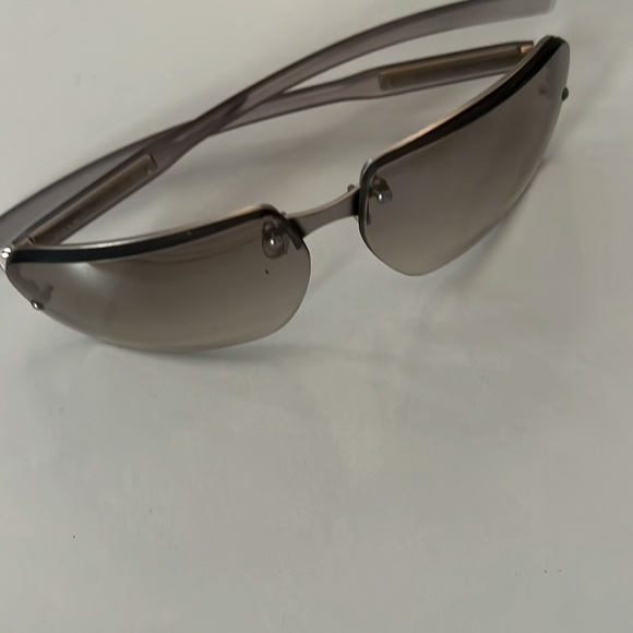 PRADA SUNGLASSES WITH CASE excellent condition - Picture 5 of 9